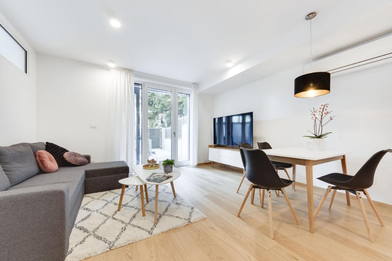 Appartement With Private Garage